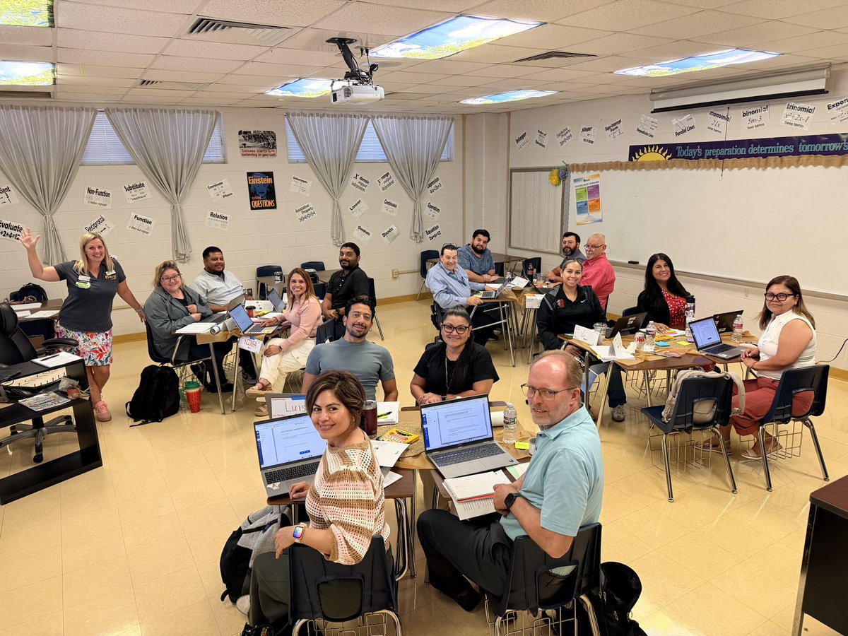 RHSAVIDBrown's tweet photo. Closed out July in Brownsville facilitating AVID PATH with incredible educators and amazing coworkers! I stepped outside my comfort zone to facilitate a new History/SS CoP, and it was such a rewarding experience. Grateful for the opportunity and new learnings! @AVID4College https://t.co/zqH2AUx4Dj