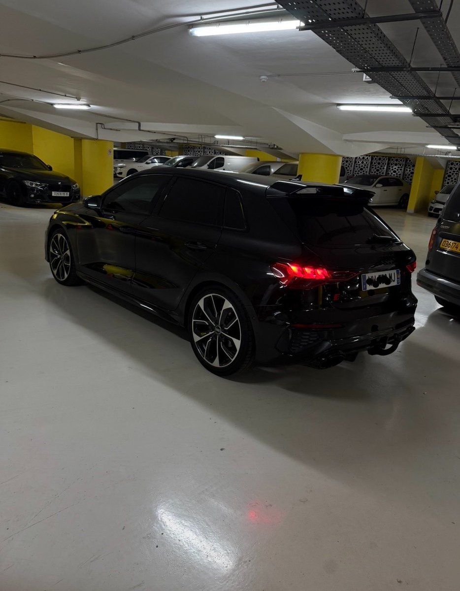 zukiweb3's tweet photo. first car , thank you solana https://t.co/LITcU1NMl7