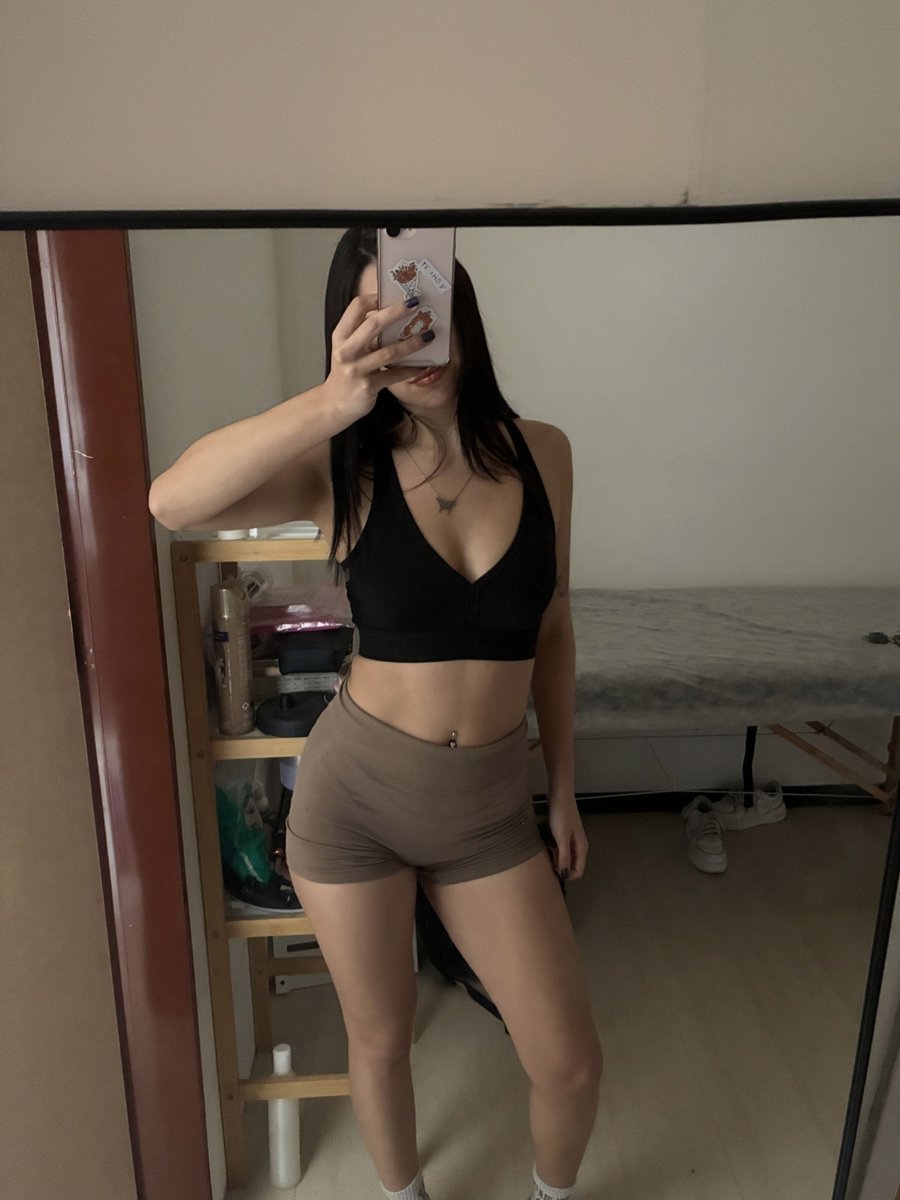 willowlunaaa tweet picture