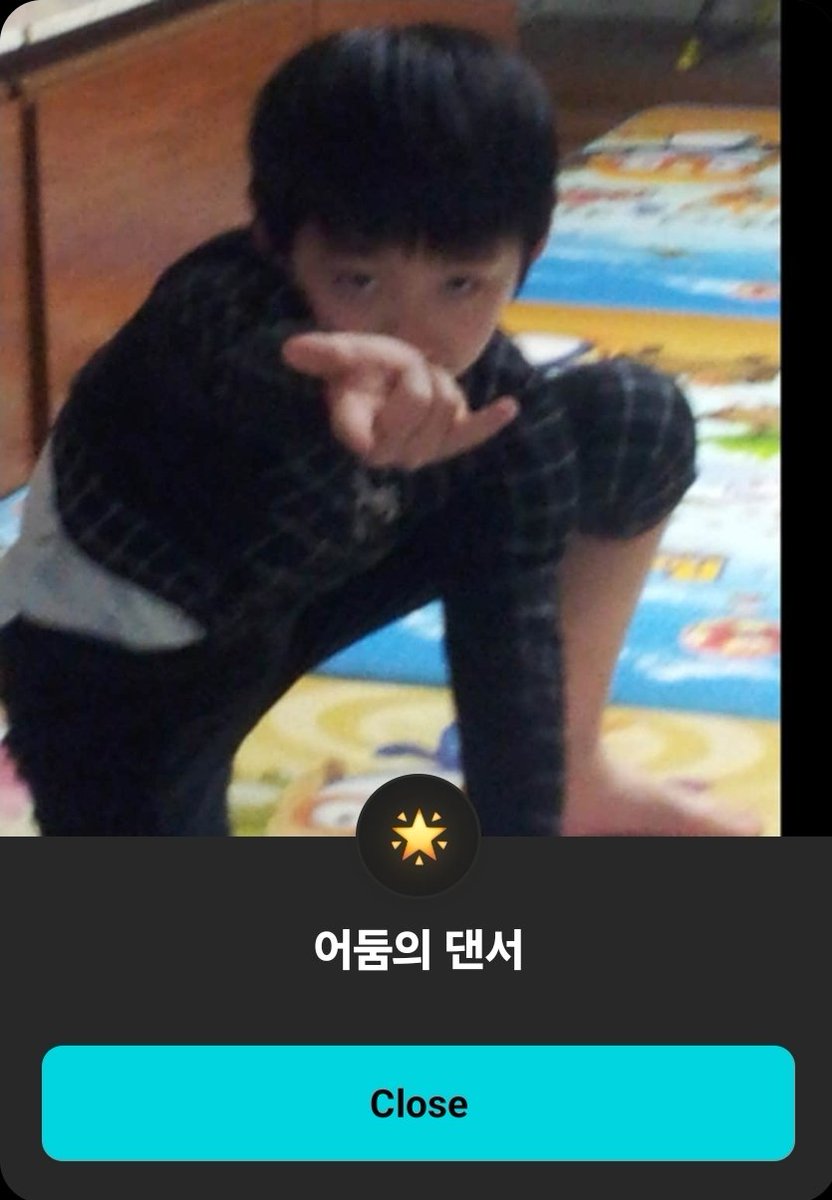 HaneulzPH's tweet photo. 260803 23:49 🐈‍⬛💬

🐈‍⬛ It was sooo good even until Taipei
🐈‍⬛ I'm happy ㅎㅎ
🐈‍⬛ I'm back at the dorm and eating now
🐈‍⬛ I ordered jjajangmyeon with Jeongwoo hyung
🐈‍⬛ But he said he's gonna play a game
🐈‍⬛ So he went to his room
🐈‍⬛ Now I'm eating alone 
🐈‍⬛ ㅋ
🐈‍⬛ I'm okay..
🐈‍⬛ Daisuke is next to me
🐈‍⬛ Ah
🐈‍⬛ The band aid on my face
🐈‍⬛ You don't have to worry 
🐈‍⬛ It's not fashion ㅋㅋㅋㅋㅋㅋㅋ
🐈‍⬛ While I was performing 
🐈‍⬛ I hit it (his face)
🐈‍⬛ It's not really painful~
🐈‍⬛ I'm a tough guy ㅋㅋ
🐈‍⬛ Anyway, don't worry
🐈‍⬛ But this 
🐈‍⬛ What's this in DM
🐈‍⬛ That
🐈‍⬛ Emoticon
🐈‍⬛ What should I choose
🐈‍⬛ Please recommend..
🐈‍⬛ Umm..
🐈‍⬛ I'll do it later
🐈‍⬛ There isn't anything that really appeals to me
🐈‍⬛ Ah profile picture 
🐈‍⬛ I should change it
🐈‍⬛ 🕷️
🐈‍⬛ 뚠뚠뚠뚠 뚠뚠~ (ddun ddun ddun ddun  ddun ddun~)
🐈‍⬛ 낄낄.. (chuckles..)
🐈‍⬛ Good night..

*He changed his profile photo and name
[Dark dancer]