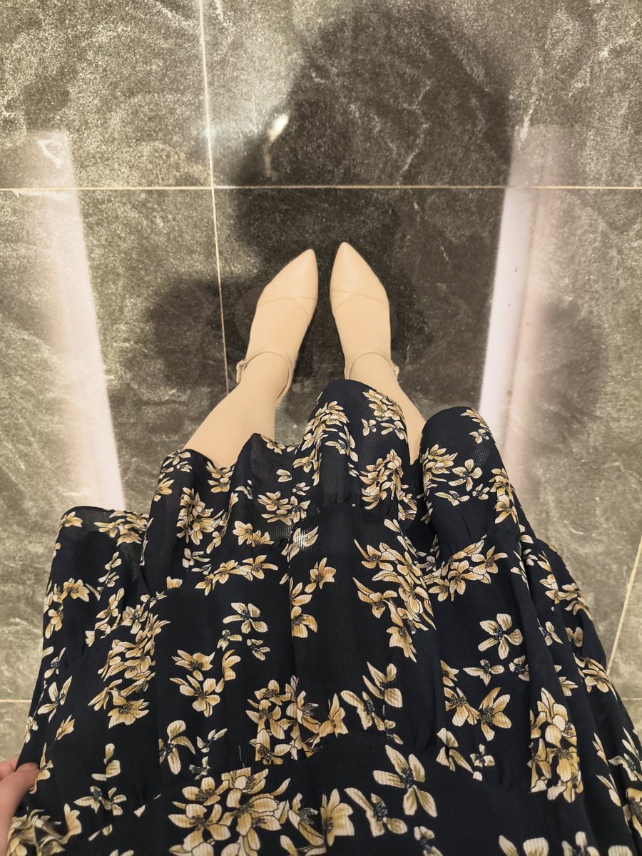 Linen_Light's tweet photo. Details of the day. Keeping it classic. https://t.co/o3MTspW3pq
