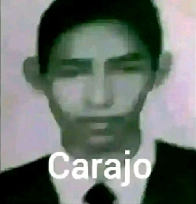 AndreaBarb3's tweet photo. Yo cuando el Benito me quito mi cuaderno con la tarea de física🖕🏼 https://t.co/jAT7HaBORR
