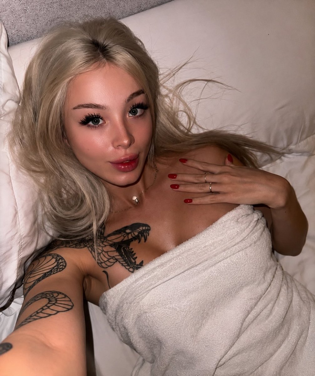 MillaSnake1306's tweet photo. Wanna spend the night with me 🥺 ugh 😣 https://t.co/UXuVkOHkVR