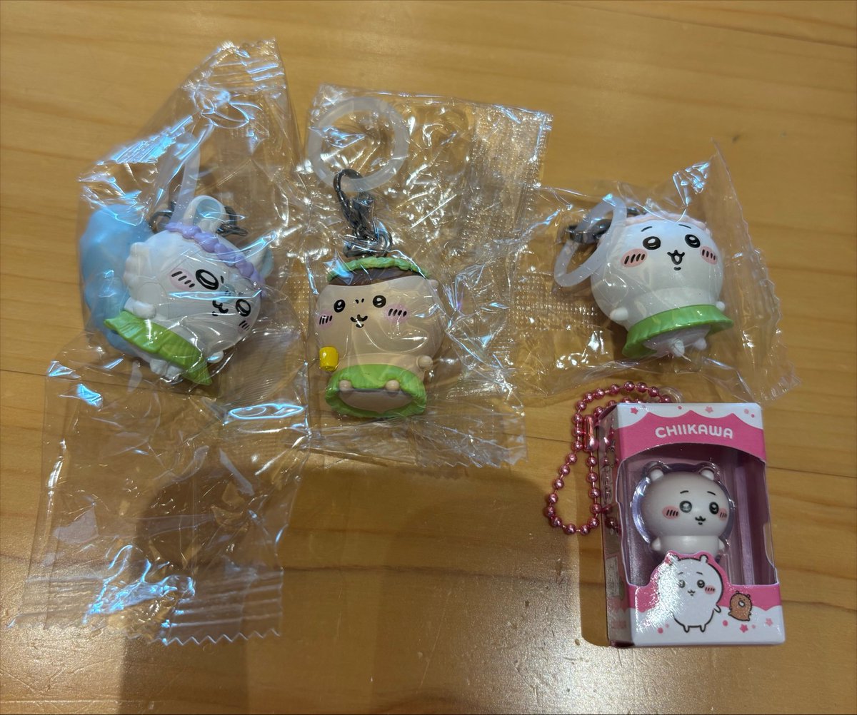 ichigojamsochan's tweet photo. 【交換】映画 ちいかわ 人魚の島のひみつ チャームミニフィギュア 特典 めじるしアクセサリー

譲)ちいかわ、くりまんじゅう、モモンガ

求)ハチワレ、うさぎ

名古屋手渡しまたは郵送
現在イオン大高にいます❣️
条件ございましたらご提示ください🙇‍♀️
検索からもお気軽にお声掛けください！

#ちいかわ https://t.co/dt1f8znDbk