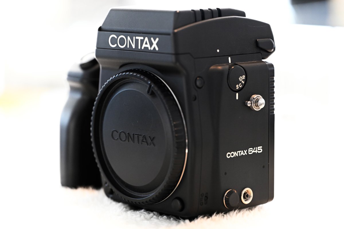 wattmann_cm_myh's tweet photo. ワットマン横浜ベイクォーターカメラ買取センターです

【入荷情報】
CONTAX 645

元箱付き、まるで新品のように綺麗なコンタックス645が入荷いたしました。実用は勿論、コレクションにも最適なコンディションです✨

#中古カメラ
#CONTAX https://t.co/BwhZpE8oCD