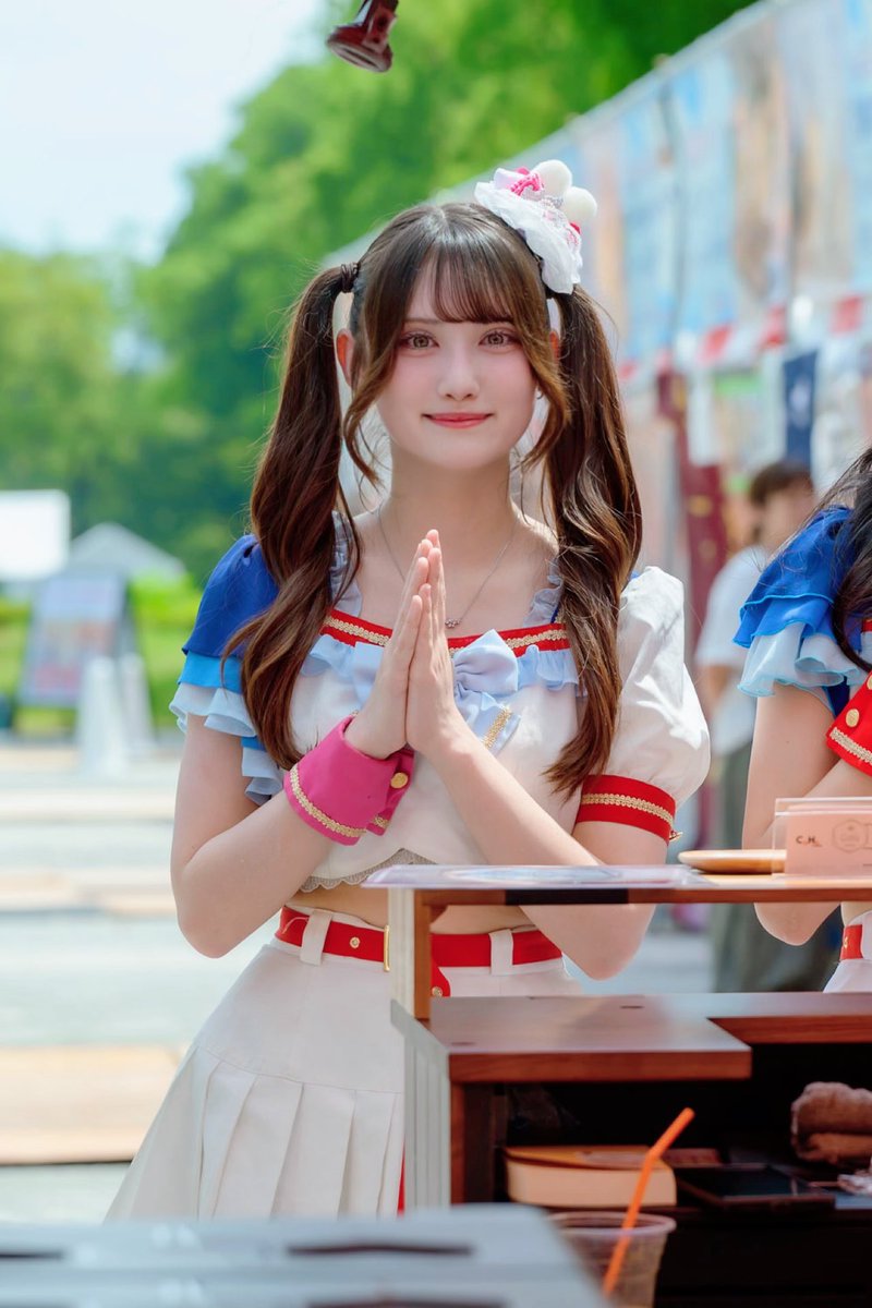 GrandearmeeReka's tweet photo. いただきまーす

みんなお昼何食べてる？
怜華は『週プレ賞』いただきたいっ！😁
投票忘れずにお願いします💕

https://t.co/UKalpXn5p4

今日は珍しく平日ライブがあるよ！
見に来れる人いるかなー？ https://t.co/rdopBythH2