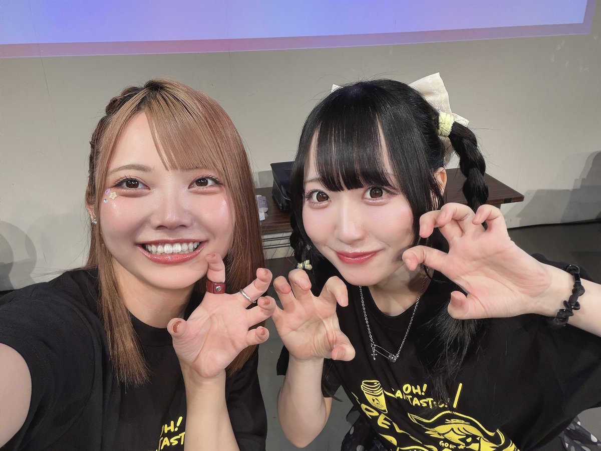 hinata_moka_'s tweet photo. 改めて先日は #ゴーレボ 番組イベント
ありがとうございました(๑日ᗜ★๑)👌

さくぽん、こもちぃ2人とも可愛くて幸せ空間🤍🫧
沢山笑ったなぁ、とっても楽しかったなぁ😆🌼
ゴー☆ジャスさん.ᐟ.ᐟ
おっちょこ3人をまとめて下さりありがとうございました!!

ご来場の皆様もありがとうございました〜.ᐟ.ᐟ楽しかったね〜.ᐟ.ᐟ笑ったね〜😆✨またイベントやりたい〜.ᐟ.ᐟ