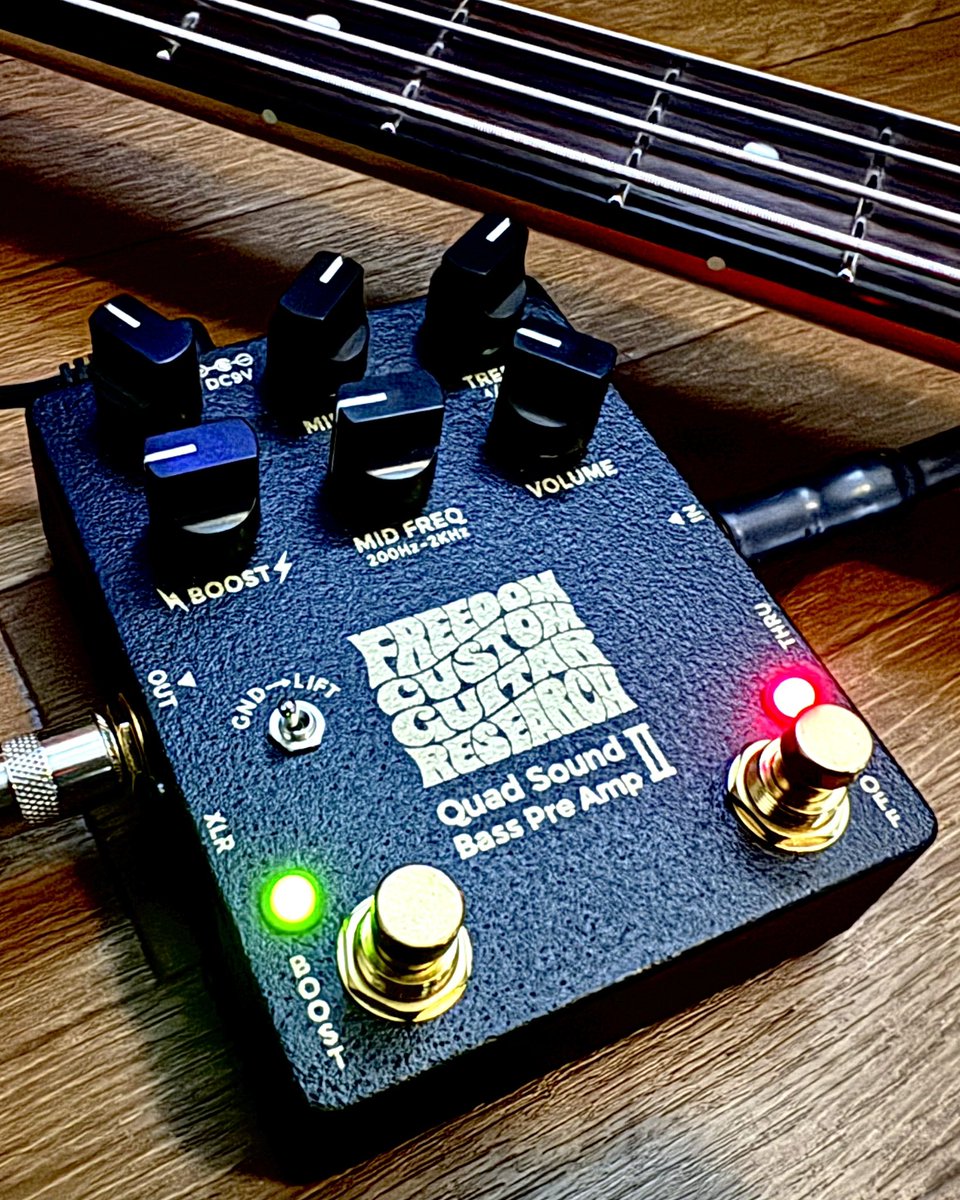 歓喜】 Freedomの大人気ナチュラル系ベースプリアンプ「Quad Sound