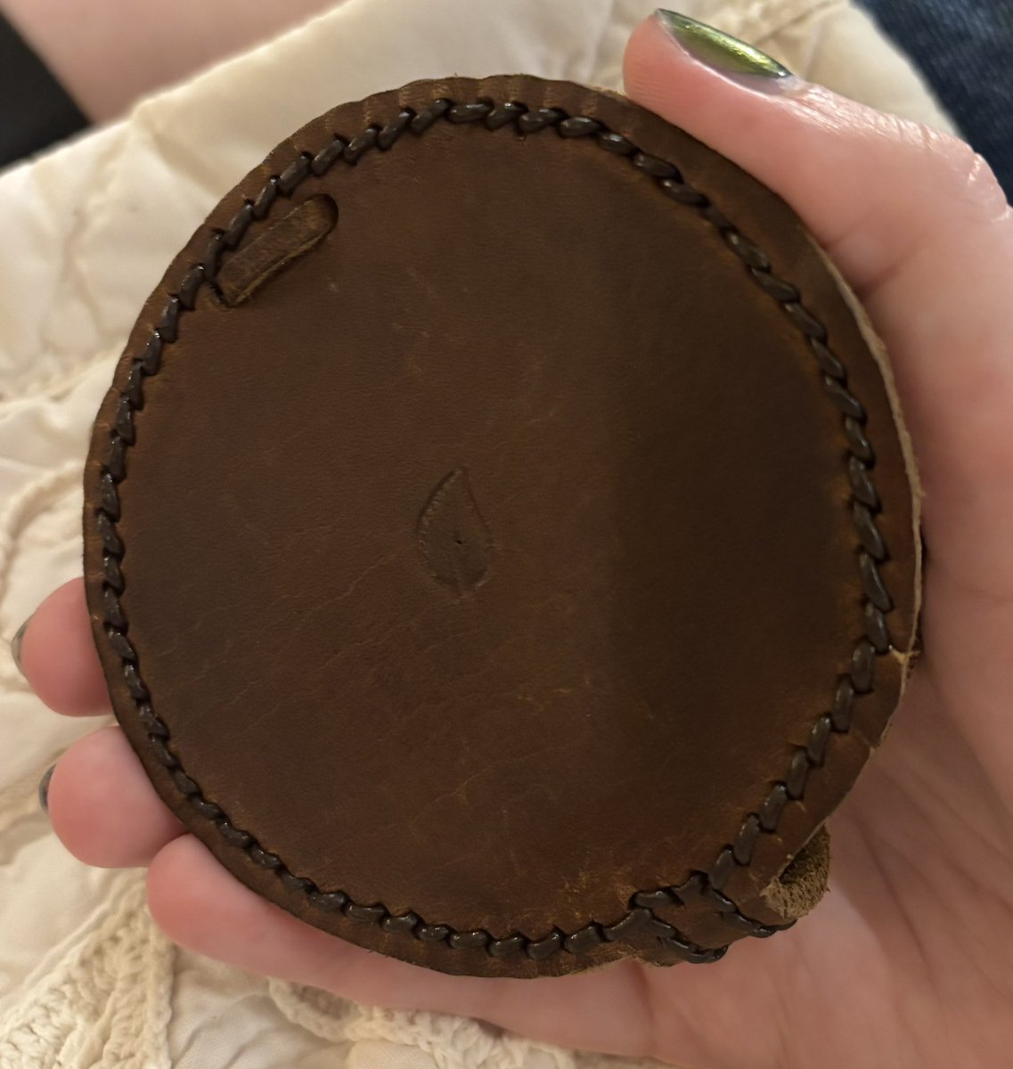 bunmellos's tweet photo. my friend handmade me a palm quire as a grad school going away gift 🥹 https://t.co/LU7EGzZjNp