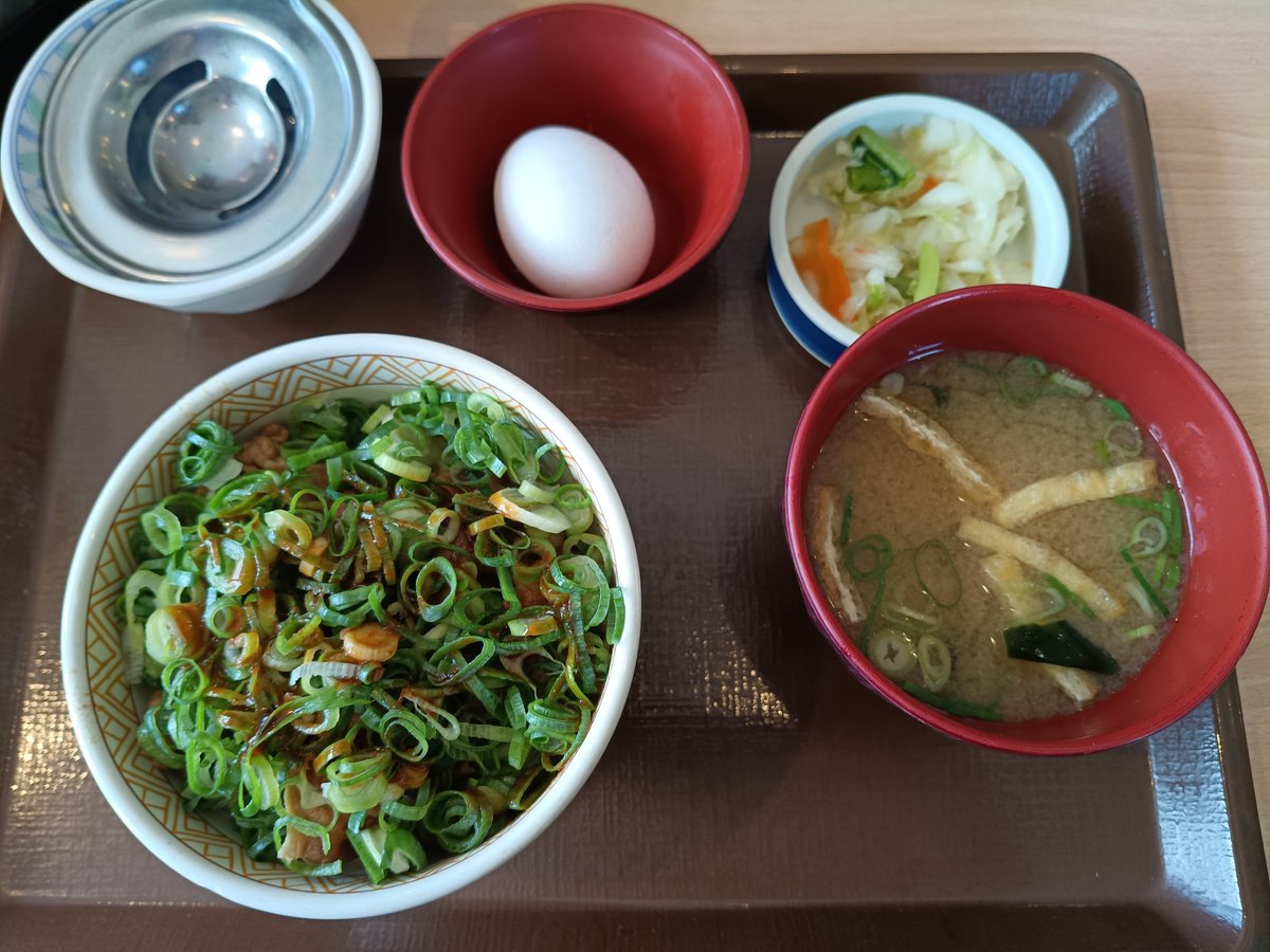 CtrlZholic's tweet photo. すき家なう https://t.co/RssF8Agakt