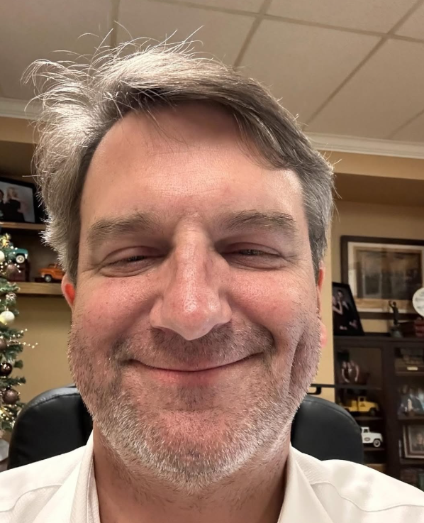 callmealways_'s tweet photo. would you date an oldie like me? https://t.co/oYUFHdz4sa