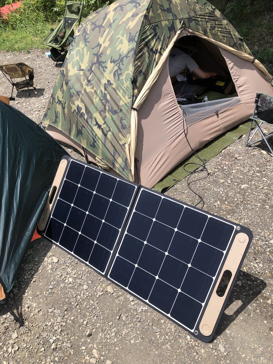 nisyan816's tweet photo. キャンプと災害時にとポータブル電源を備えてましたが電源すら入らなくなりました。(5年間で使用したのも数回)
カスタマーセンターに問い合わせするも
生産終了してから3年で部品生産停止、保証期間外で保証外修理対応もできませんと回答頂く。大手メーカーだから保証も手厚いかと思っただけに残念😢 https://t.co/vWBFtv8iO3
