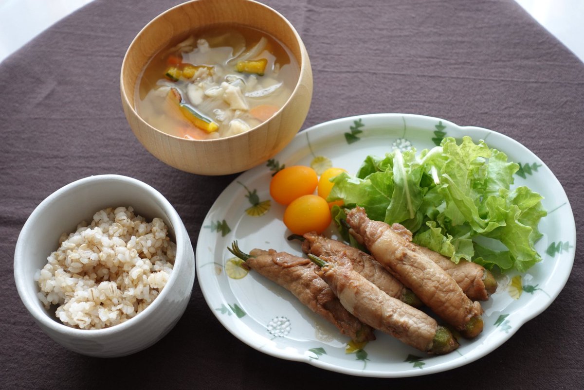 Q03Q5's tweet photo. ランチ🍽️
オクラの甘辛照り焼き https://t.co/qGZ9ZG1KO0