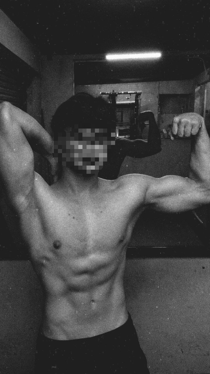only_mahes's tweet photo. Yeeh Biceps Trend 🔥🔥 https://t.co/Lnzoyrld51