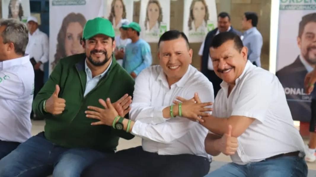 luicacerg's tweet photo. Ronald Arango, operador y asesor de la clica UNE, ya es otro condenado salido de esa alcantarilla en el “Asalto al Ministerio de Salud”, digno de criminales. Mientras la líder dice que trabaja por el pueblo y sueña con gobernar, los suyos usaron la salud pública como agencia de plazas. No son esperanza: son una pandilla política corrupta.