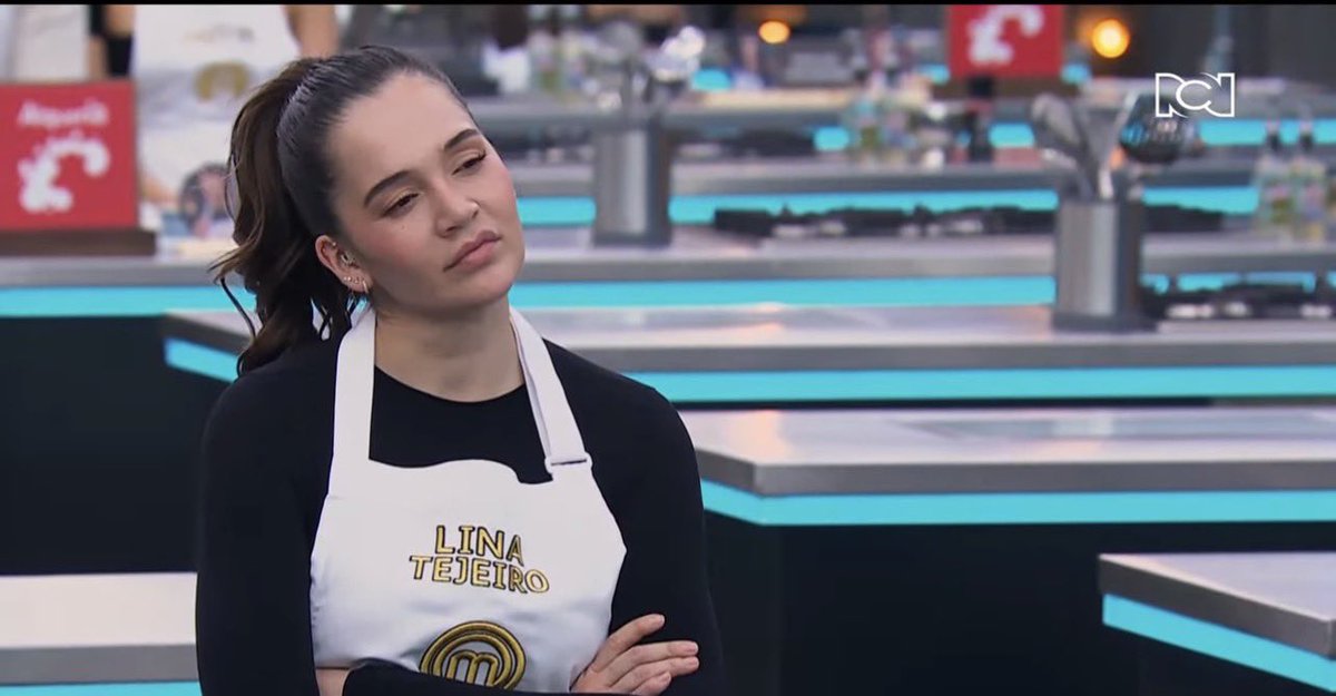 realityscol's tweet photo. Yo tengo exactamente el mismo problema de Lina. Mis caras no disimulan😂😭#MasterChefCelebrityColombia https://t.co/a8TYK8cHIg
