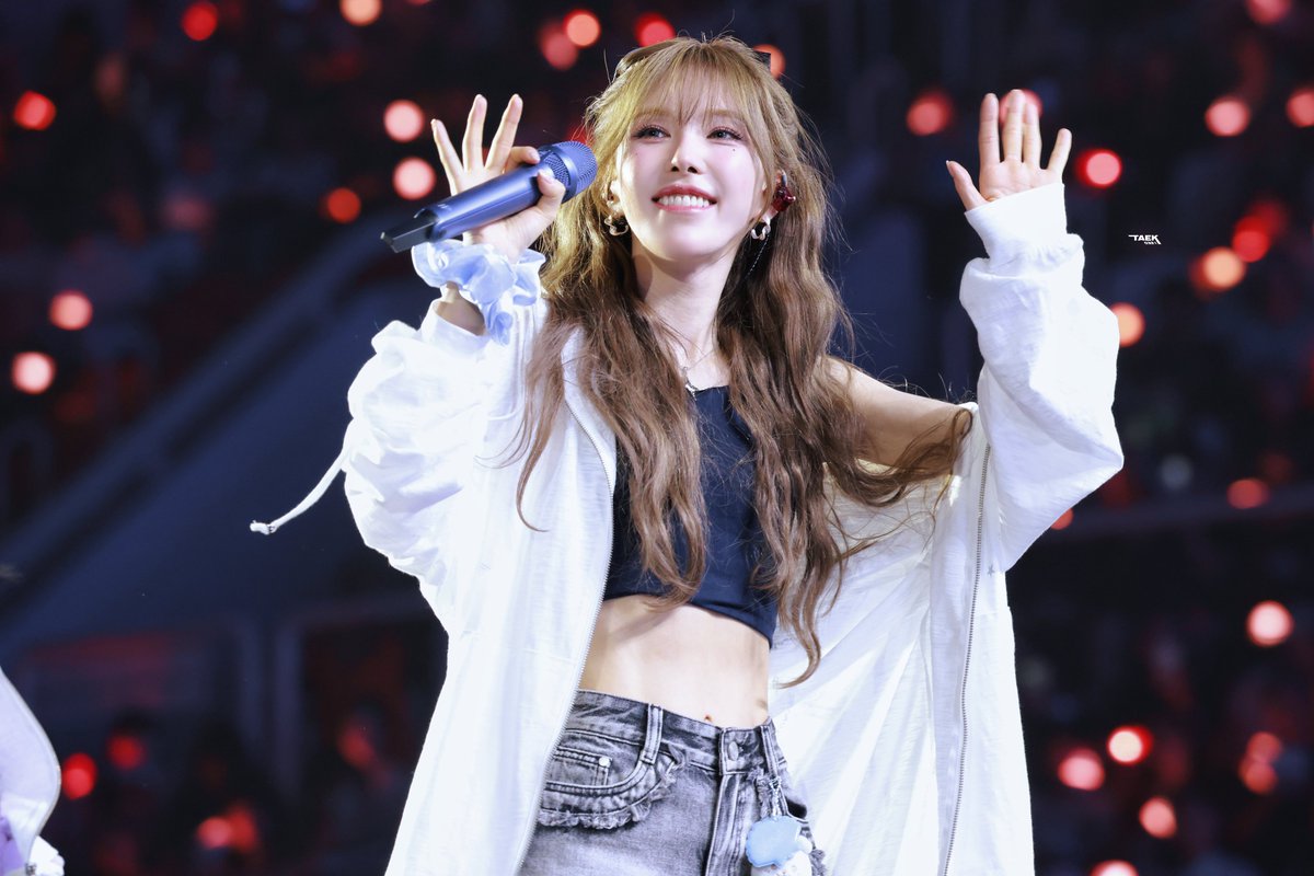 Taek0321's tweet photo. 260802 A Day in Red &amp; Velvet D3 
🩵💕
#웬디 #WENDY https://t.co/sPT8mO94aM