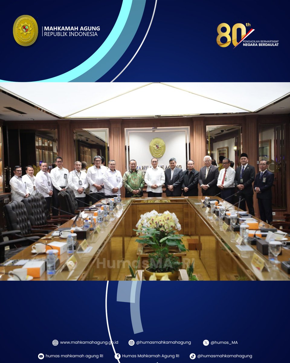 Humas_MA's tweet photo. RAIH OPINI WTP KE-14, MAHKAMAH AGUNG TERIMA LHP LAPORAN KEUANGAN 2025 DARI BPK

Berita selengkapnya silahkan klik https://t.co/I6ftfqXEnI atau kunjungi website resmi Mahkamah Agung RI di https://t.co/dPhd7Wjc1x untuk melihat berita lainnya.

#mahkamahagungri
#humasmahkamahagung https://t.co/HX1k0XTitH