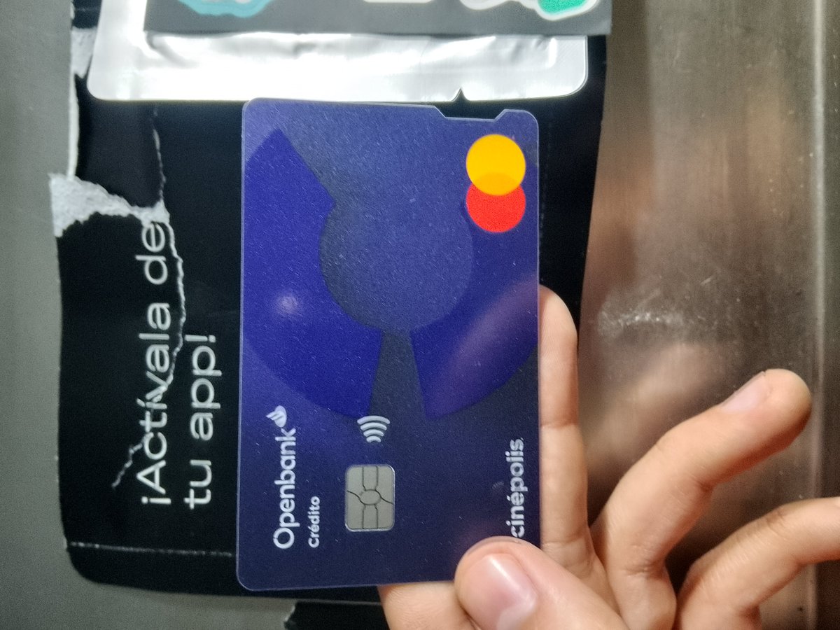 Hernnde79769162's tweet photo. @mixbits @openbank_mx Me acaba de llegar la tarjeta plástica y te comparto el Umboxing https://t.co/sZSNfUrApg
