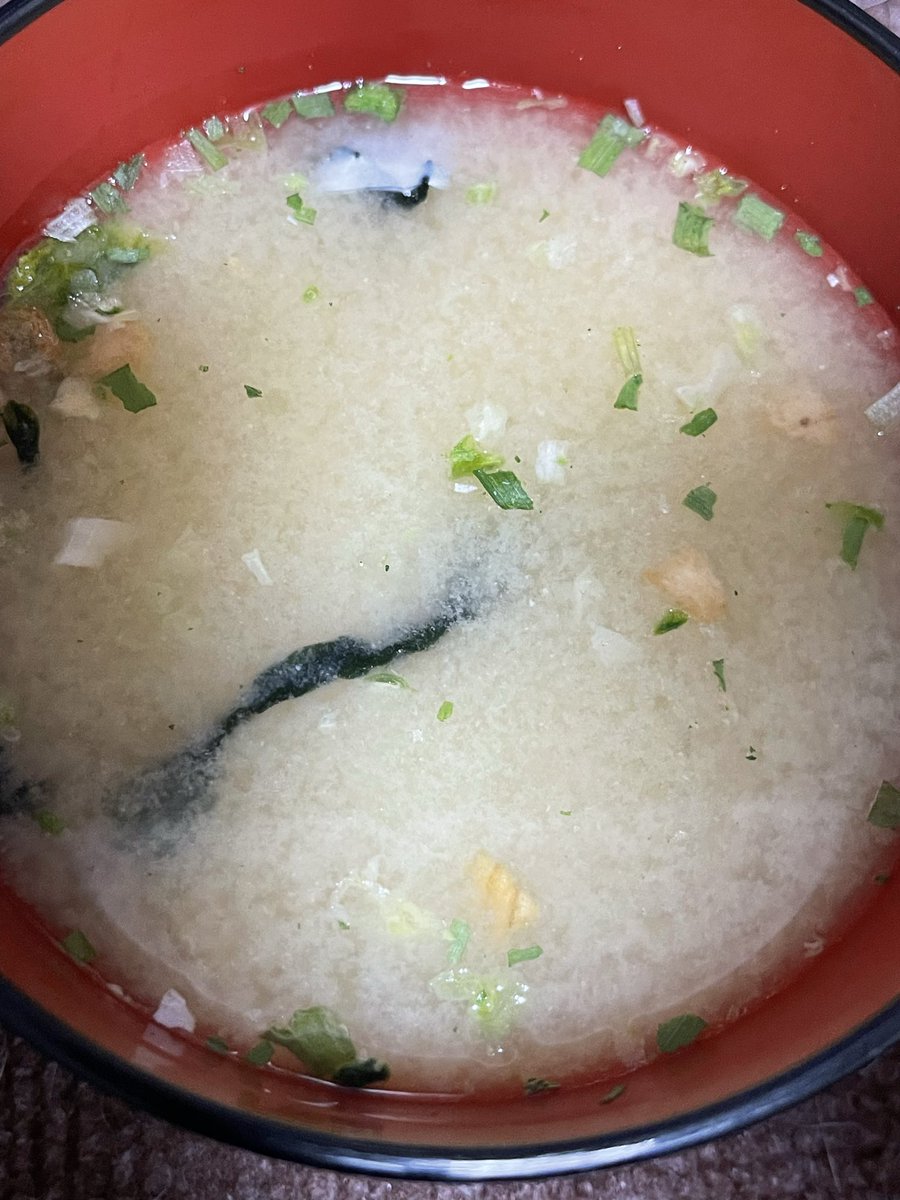 GunmaYakiman's tweet photo. 昨日の晩飯は冷凍おこわ3種と味噌汁でした。 https://t.co/GdOiqWhzZq