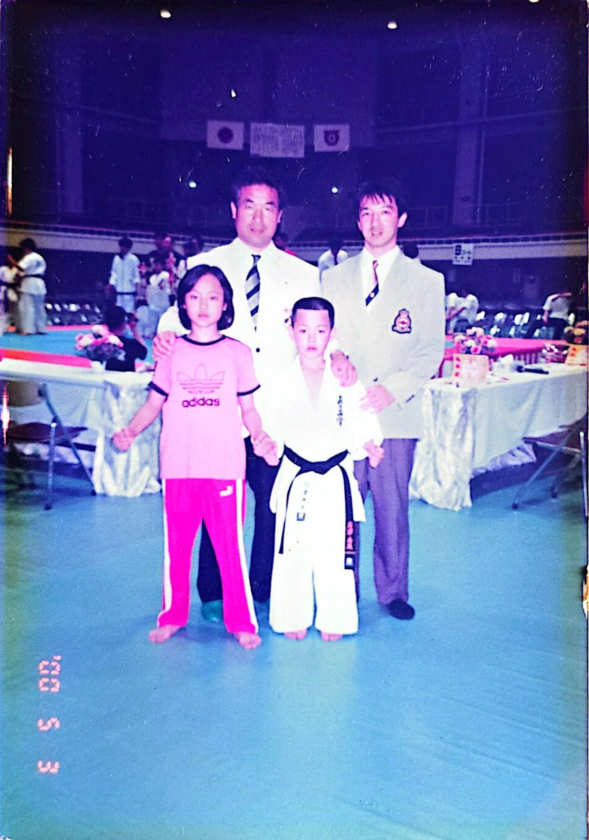 BESTofkarate's tweet photo. 盧山初雄会長のご冥福を心よりお祈り申し上げます。

​5歳で空手と出会い、気づけば私の人生の中心にはいつも空手がありました。

直接最後にお会いできたのは約10年前ですが、あの時いただいたお姿や言葉は、今も私の胸に強く残っています。

​空手と出会い、今も空手に携われることに感謝してます。 https://t.co/oDxpm3Wrr6
