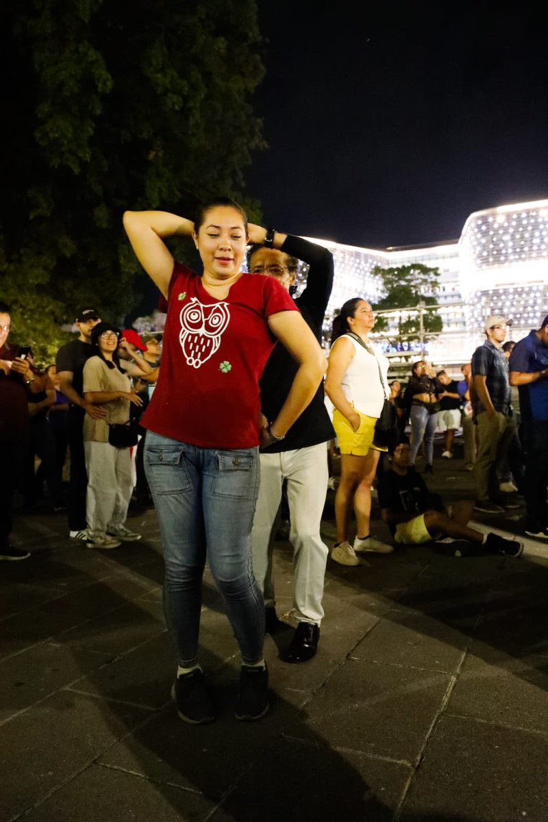 PNCSV's tweet photo. 🏛️Centro Histórico, San Salvador

Así se despidió el tercer día de las Fiestas Agostinas con un ambiente lleno de música, gracias a la Orquesta de San Salvador.

La seguridad policial permite que nacionales y extranjeros prefieran la capital.

#PlanControlTerritorial https://t.co/2m4ni0QIOV