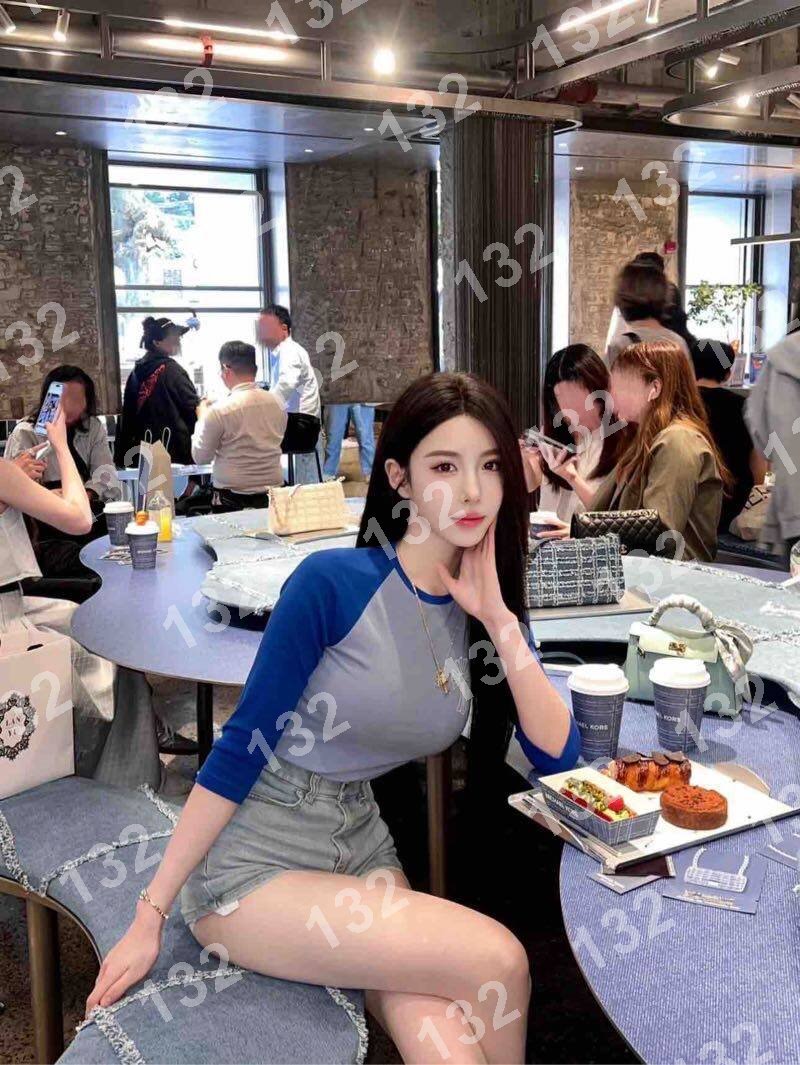 EshaLovee's tweet photo. 最后的时刻，才会感叹时间飞逝。一切仿佛都还是昨天，那个一张张刚踏入初中校园时清涩的脸。
抚州市临川区江西省抚州市临川区温泉镇新庙前龙马广场
👉助理@hyum74
久久连妹子白嫖勿扰
看上了请截图妹子便客服快速安排
#抚州 https://t.co/fC0naTf2Zn