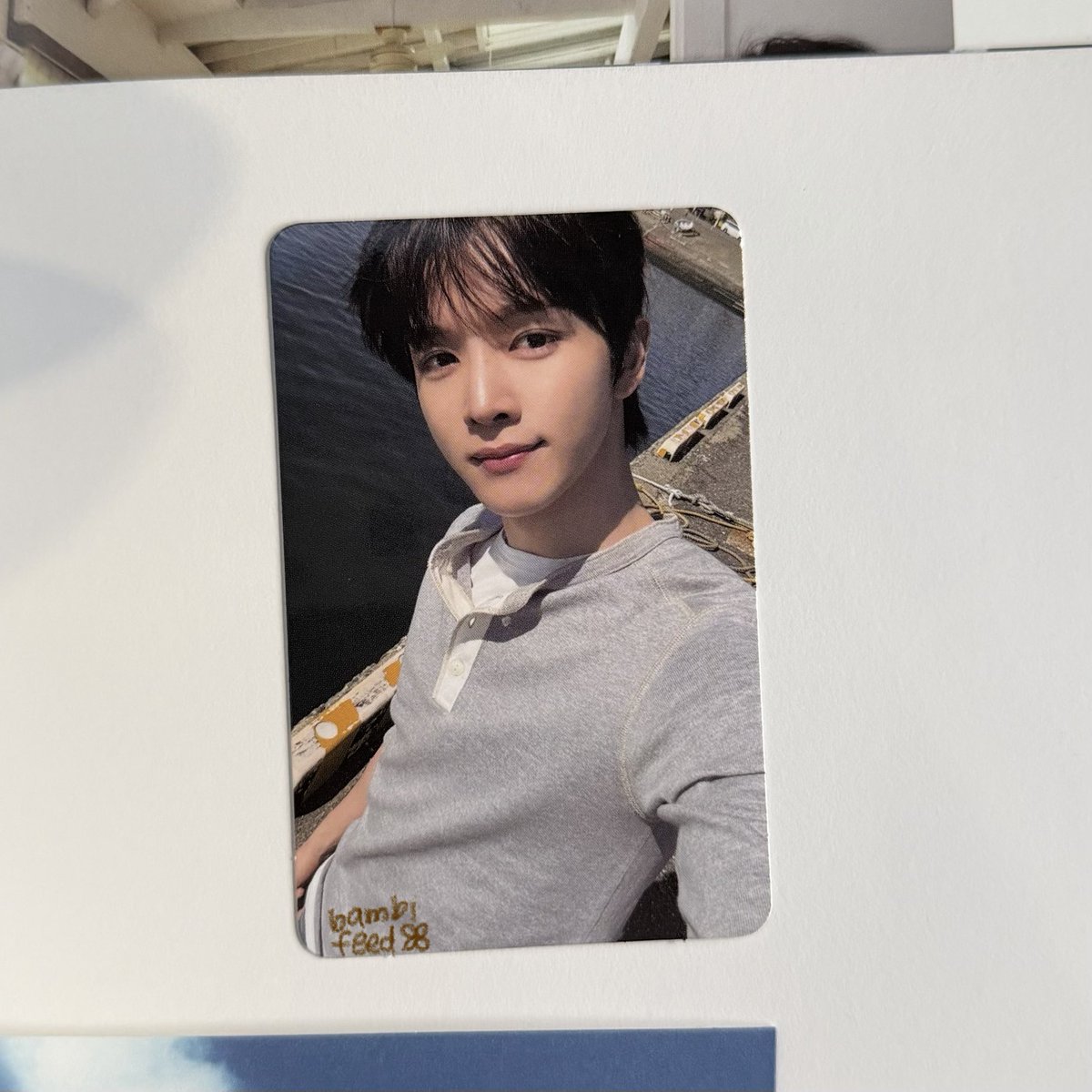bambifeed's tweet photo. sungchan II us exclusive 

full of luck❕
poca

he drew a clover 🥹🍀 https://t.co/bncl5u6XPr