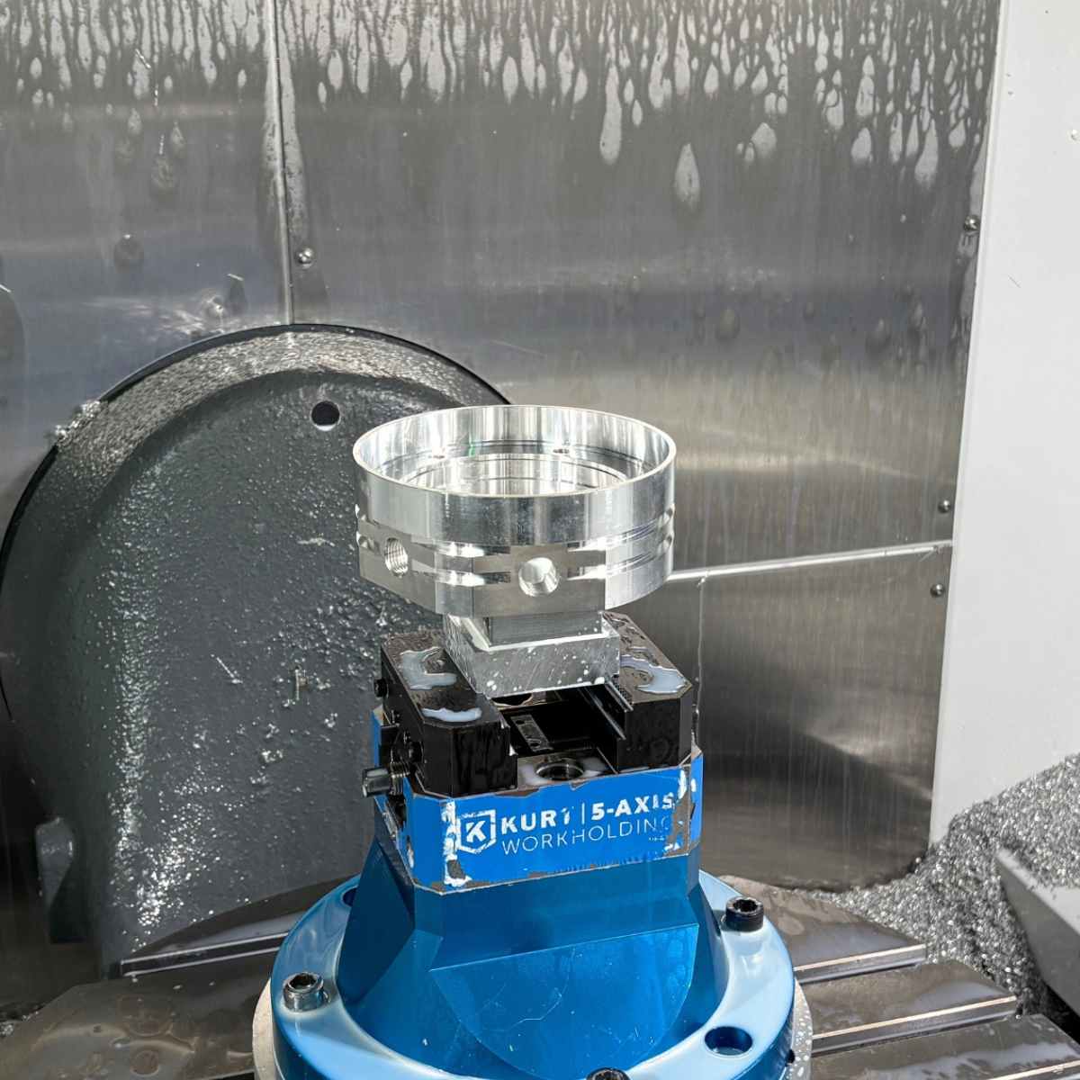 mikexuwing's tweet photo. Here is a punchy caption for your factory:Looking for top-tier aluminum CNC machining? Our factory delivers high-precision parts with state-of-the-art CNC technology, tight tolerances, and fast turnaround. Contact us for custom manufacturing solutions today! https://t.co/pIZNfmIoGY