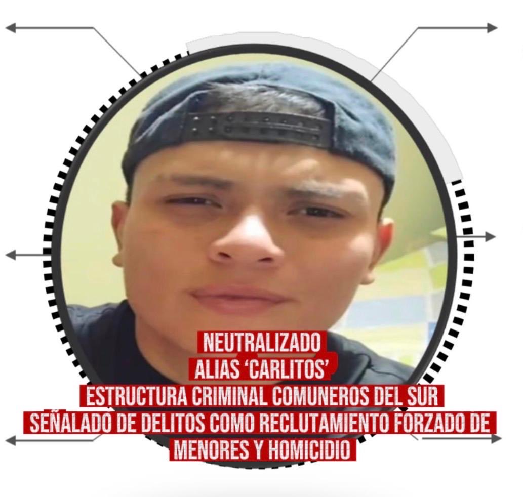 PedroSanchezCol's tweet photo. GOLPE CONTUNDENTE A LOS COMUNEROS DEL SUR: NEUTRALIZADOS DOS CABECILLAS DE ESA ESTRUCTURA CRIMINAL

En Mallama, Nariño, tropas de nuestro @GaulaMilitares sostuvieron un combate contra integrantes del GAO Comuneros del Sur, dejando un resultado contundente: 1 captura y 3 integrantes de esta estructura muertos en desarrollo de la operación militar, entre ellos alias “Lalo” y alias “Carlitos”, señalados como cabecillas.

Además, fueron incautados 1 fusil, 4 pistolas, 5 proveedores, 235 unidades de munición, un GPS y 4 celulares.

Alias Lalo llevaba cerca de 15 años delinquiendo. Tiene una condena por el delito de rebelión y tiene un proceso judicial vigente por homicidio en persona protegida. Es señalado de extorsión, narcotráfico, extorsión y constreñimiento a la población civil.

Por su parte alias Carlitos tendrían un historial criminal de 9 años. En su contra pesa una orden de captura por los delitos de concierto para delinquir agravado, homicidio agravado, tentativa de homicidio agravado, fabricación, trafico y porte de armas de fuego o municiones y  desaparición forzada. 

Cada operación como esta significa menos armas en manos de los violentos y menos capacidad para amenazar a las comunidades.

A nuestro Comando Gaula Militar: gracias por enfrentar el peligro para proteger a los colombianos. Seguiremos golpeando a quienes insisten en utilizar la violencia para imponer su voluntad.

Continuamos a la ofensiva, hasta el último día, como si fuera el primero.

Denuncie y ayúdenos a combatir el crimen:

• Contra el crimen: 314 358 7212
• Líneas: 107 – 157
• GAULA: 147 – 165
• Reclutamiento de niños, niñas y adolescentes: 141

#SeguridadYDemocracia2026 🗳️