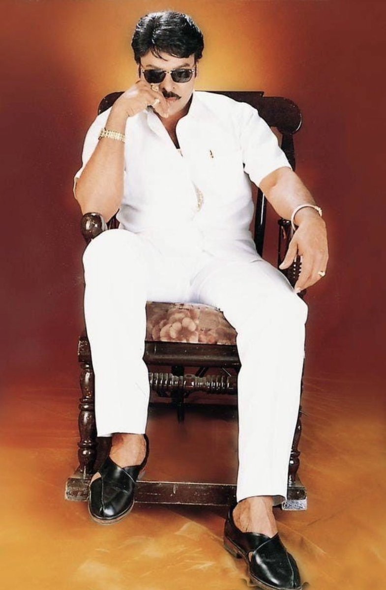 LegacyOfMega's tweet photo. #MegaFamily అభిమానులం అంటే.
మన జీవితంలో కూడా ఎదగాలి.
మన కాళ్లపై మనం నిలబడాలి.
సమాజానికి ఉపయోగపడే స్థాయికి చేరాలి.

ఎందుకంటే మనంచేసే ప్రతి మంచి పని,సేవా కార్యక్రమమే @KChiruTweets గారికి నిజమైన కానుక🙏నిజ జీవితంలో ఆయన విలువలను ఆచరిస్తూ గర్వపడే అభిమానులమవుదాం❤️‍🔥 #MegastarChiranjeevi https://t.co/Ok5wvgYHM4