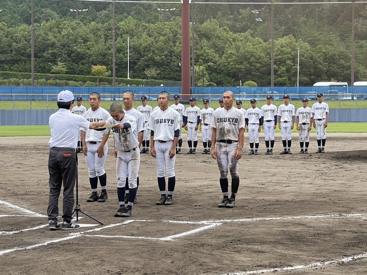 official_ghbf's tweet photo. 《第71回全国高等学校軟式野球選手権 東海大会》
決勝戦が行われ、中京高校が優勝しました🏆
昨年、史上初の選手権4連覇を果たしましたが、今年も5連覇に向けて順調に勝ち進んでいます🔥

【決勝戦】
中京 010 301 100 = 6 H5 E0
高田 000 000 000 =0 H2 E5 https://t.co/E6JLVABHVY
