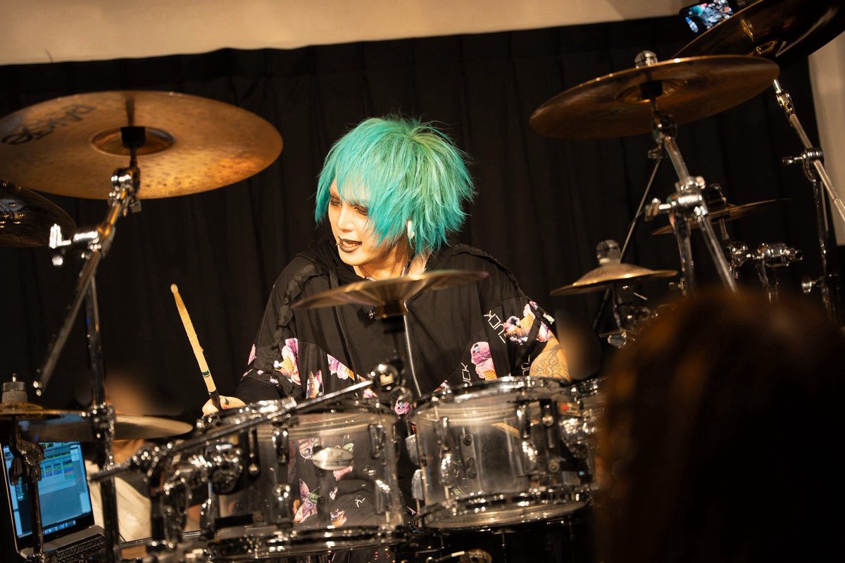 noiz_yamato's tweet photo. 昨日は大和会で中野でした！
自分主催で初めてのこういったイベント、めちゃくちゃ楽しかった！
第一回目のゲストがサムくんで本当に良かったです🤘
来てくれた皆様が楽しんでもらえたならとても嬉しいな！
またやりましょう、ありがとうございました！🙌 https://t.co/tCqRolxEQ9