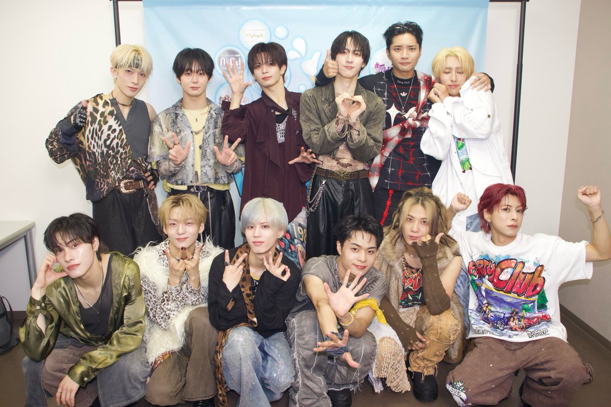 OCTPATHofficial's tweet photo. ［📸］

『ぽかぽか×めざましライブ in めざましWANGANフェス』
📍豊洲PIT

／
#OWV さんと✨
ありがとうございました！
＼

@owv_official

#めざましテレビ
@cx_mezamashi
⁡
#ぽかぽか
@lets_pokapoka

#OCTPATH 
#OCTPATH_なつめき
#OCTPATH_GoTo5th https://t.co/KNwLBYiP97