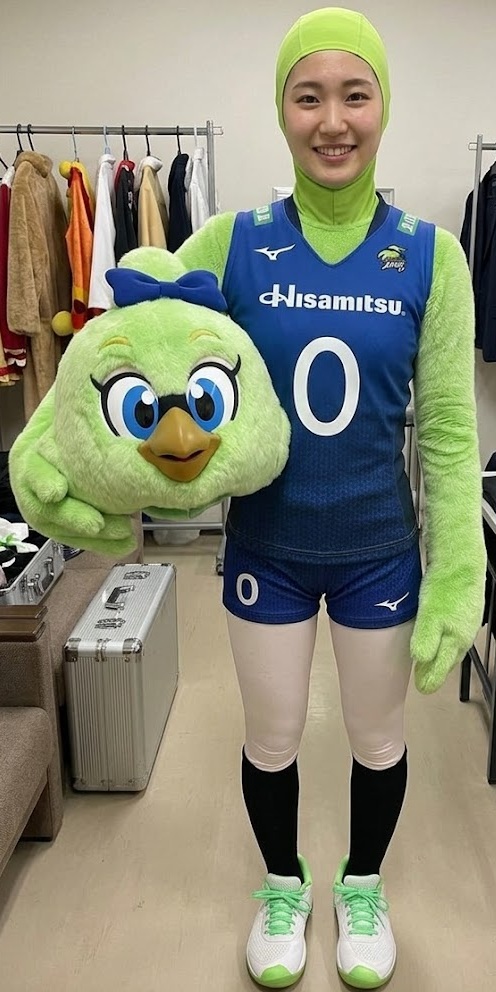kigurumi_filler's tweet photo. AIで着ぐるみの頭を取る㉖
ハルちゃん（SAGA久光スプリングス）
#着ぐるみ #着ぐるみ中の人 #ハルちゃん https://t.co/ykHm1GbFb0