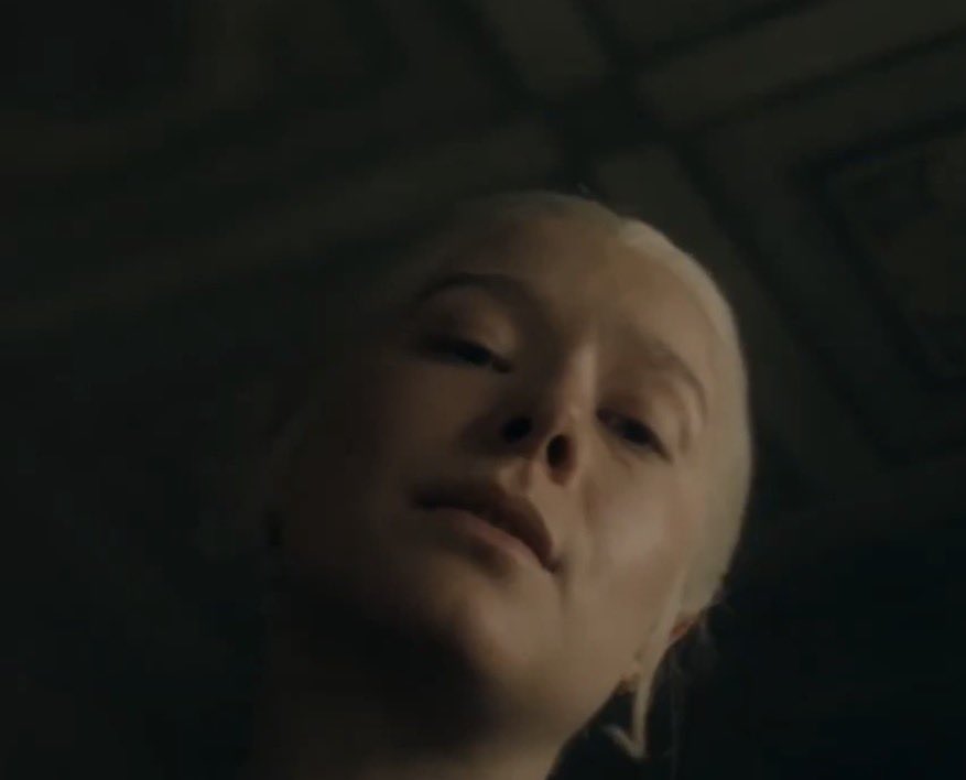rhaenyrasbutch's tweet photo. you got games on your phone https://t.co/Yy24qQJST3