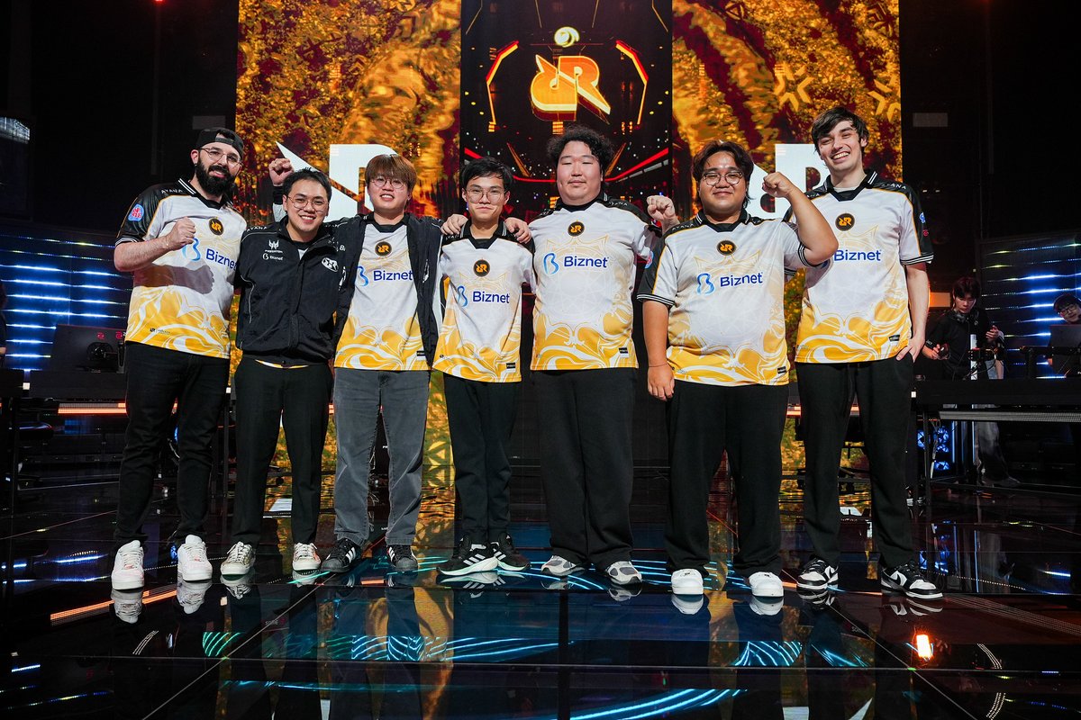 VALO2ASIA's tweet photo. 🇮🇩 RRQ are unable to directly qualify for the Pacific Stage 2 Playoffs and must fight through the Play-Ins

RRQ are now 1-3 in Group Alpha after beating FS last week. Regardless of their match result versus NS, they are guaranteed start their Play-Ins run against a Challengers team.