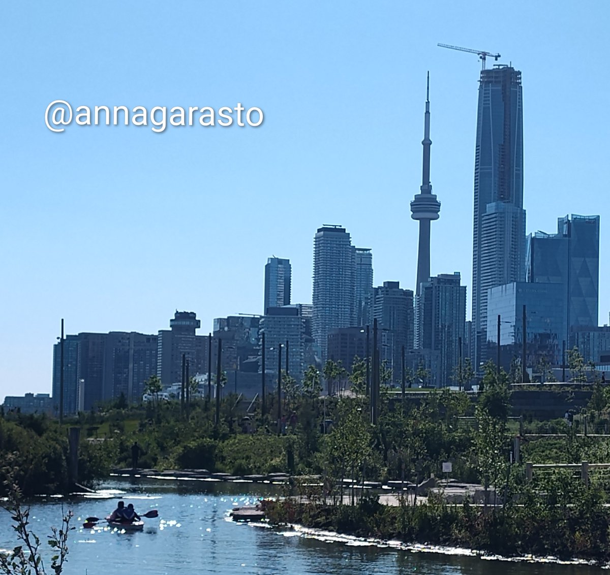AnnaGarasto's tweet photo. Went to the new park by Cherry Street in Toronto. https://t.co/DtKymKuBuN