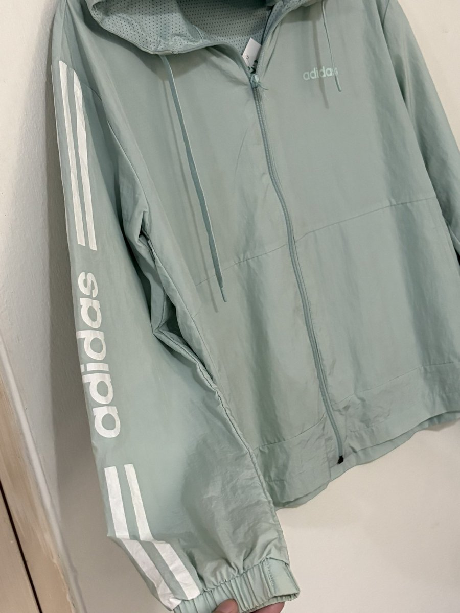 lkhol5's tweet photo. เสื้อadidas เขียวมิ้น
อก 40ยาว 24 ใหม่กริบ
270฿ ส่งฟรี
#ส่งต่อ #ส่งต่อเสื้อผ้า #ส่งต่อเสื้อผ้ามือ2 #ส่งต่อเสื้อผ้ามือสอง #กระเป๋าmerge #ส่งต่อกระเป๋า
#ส่งต่อcintage #ส่งต่อstylist_shop #ส่งต่อคสอ #newcute #uniqlo #ยูนิโคล่ #vghbkk #กระเป๋าRallymovement #vgh #โล๊ะตู้ #beming https://t.co/oUcWWQmfcq
