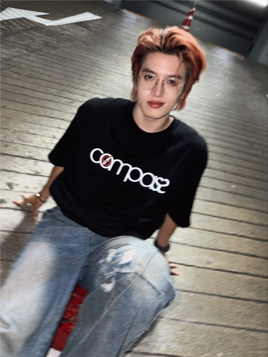 HosuCompass's tweet photo. ขอบคุณเสื้อ Compass สวยๆจากกกก Fifty-nine by THUB
#hosucompass 
#compassdfj 
#dfjentertainment https://t.co/4kMIMqzTmD