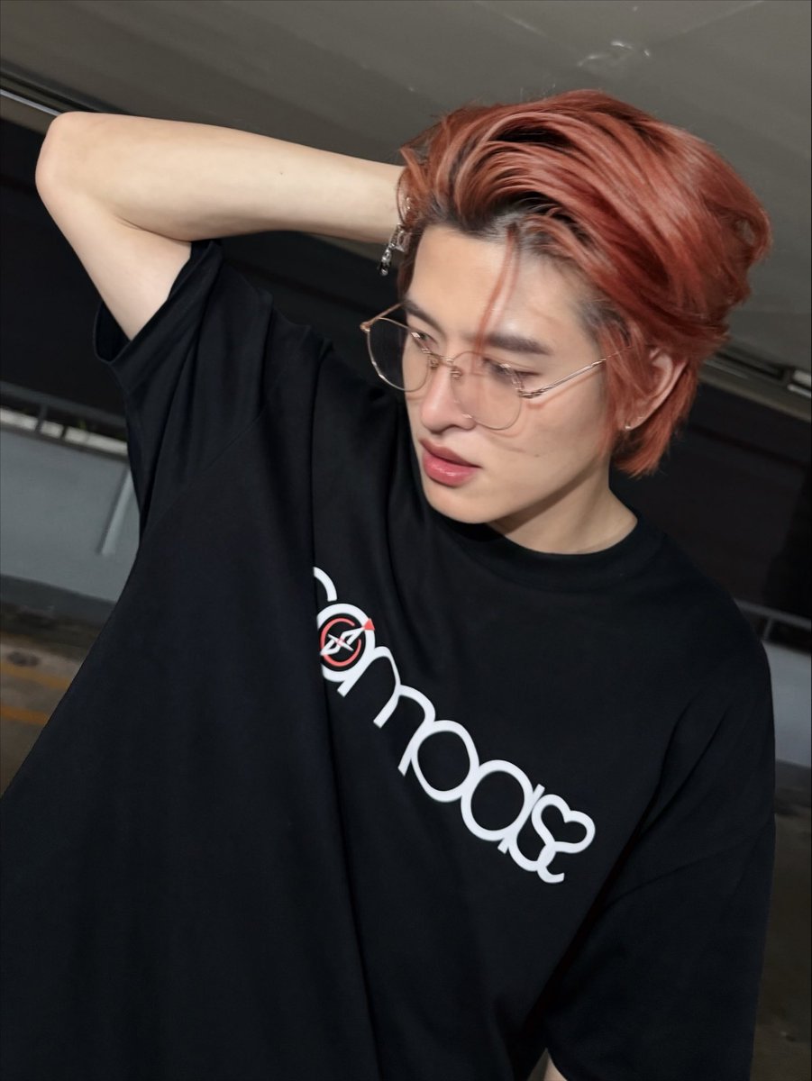 HosuCompass's tweet photo. ขอบคุณเสื้อ Compass สวยๆจากกกก Fifty-nine by THUB
#hosucompass 
#compassdfj 
#dfjentertainment https://t.co/4kMIMqzTmD