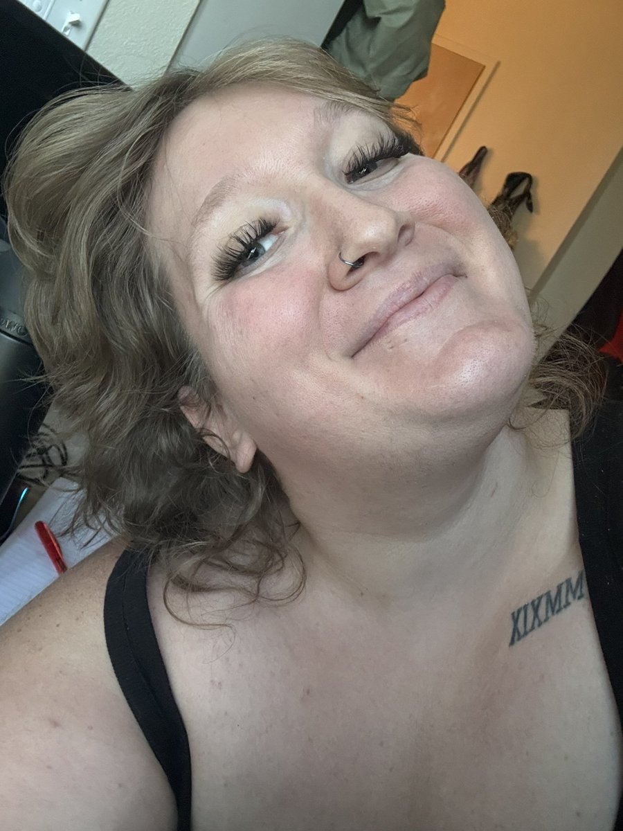 thefatfaewillow's tweet photo. goodnight, from your favorite fat fae 💗🧚‍♀️ https://t.co/HNK0GpnoSN