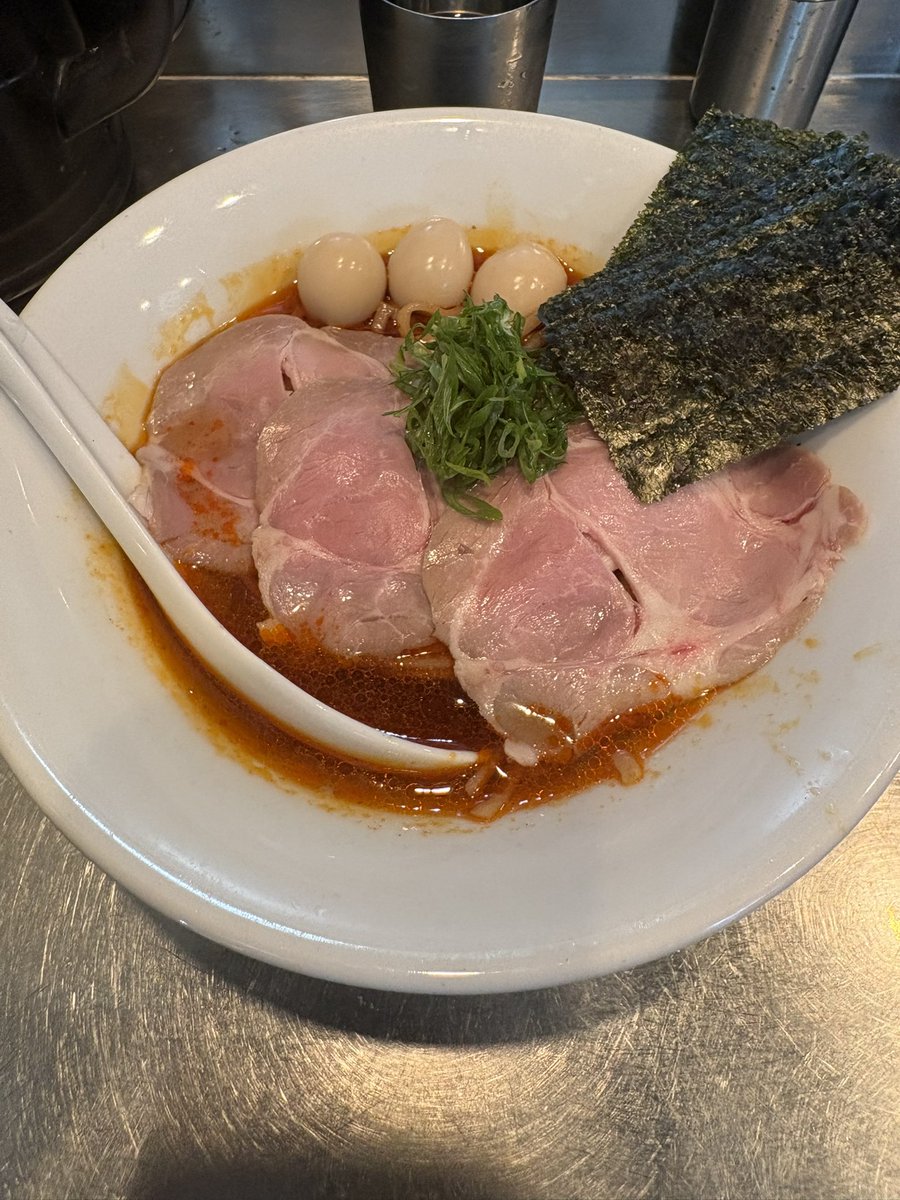 sushi0106's tweet photo. 上野さんじ2026年28杯目

冷し赤潮+のり+愛

冷やしサッパリ美味しい
ラー油なのに辛くない美味しさにハマる
酸っぱ辛い玉は撮り忘れました😭 https://t.co/DaJgD1NLsu
