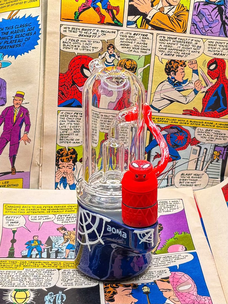bombofficial__'s tweet photo. By iambakedtoastedandfried

#bomberig #aerix #spiderman https://t.co/IxHQYufwLc