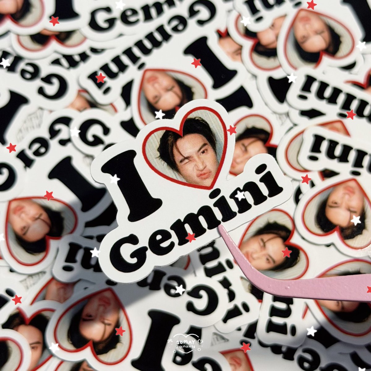 qcnxn16's tweet photo. ♪ 𓂃
⋆ 𓏳 give away Geminiconcert 🎨

 Pls rt  

Acrylic keychain
 + Sticker  1 set 

Only 20set

📂 6 Aug 26
📍 bitec live 

—— 𝗘𝘅𝗰𝗵𝗮𝗻𝗴𝗲 𝗽𝗹𝘀 𝗱𝗺✨

*ให้สิทธิ์เมนเจมที่คีพคู่(เจมโฟ้ด)ก่อนนะคับ*

#GeminiConcert #Gemini_NT #เจมีไนน์ 
(ไม่ทำละพรีรีวิว52525555) https://t.co/MxkStbfY5j