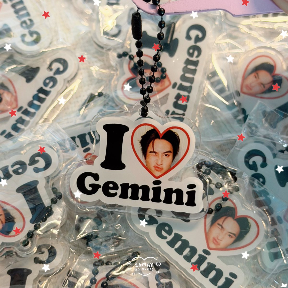 qcnxn16's tweet photo. ♪ 𓂃
⋆ 𓏳 give away Geminiconcert 🎨

 Pls rt  

Acrylic keychain
 + Sticker  1 set 

Only 20set

📂 6 Aug 26
📍 bitec live 

—— 𝗘𝘅𝗰𝗵𝗮𝗻𝗴𝗲 𝗽𝗹𝘀 𝗱𝗺✨

*ให้สิทธิ์เมนเจมที่คีพคู่(เจมโฟ้ด)ก่อนนะคับ*

#GeminiConcert #Gemini_NT #เจมีไนน์ 
(ไม่ทำละพรีรีวิว52525555) https://t.co/MxkStbfY5j