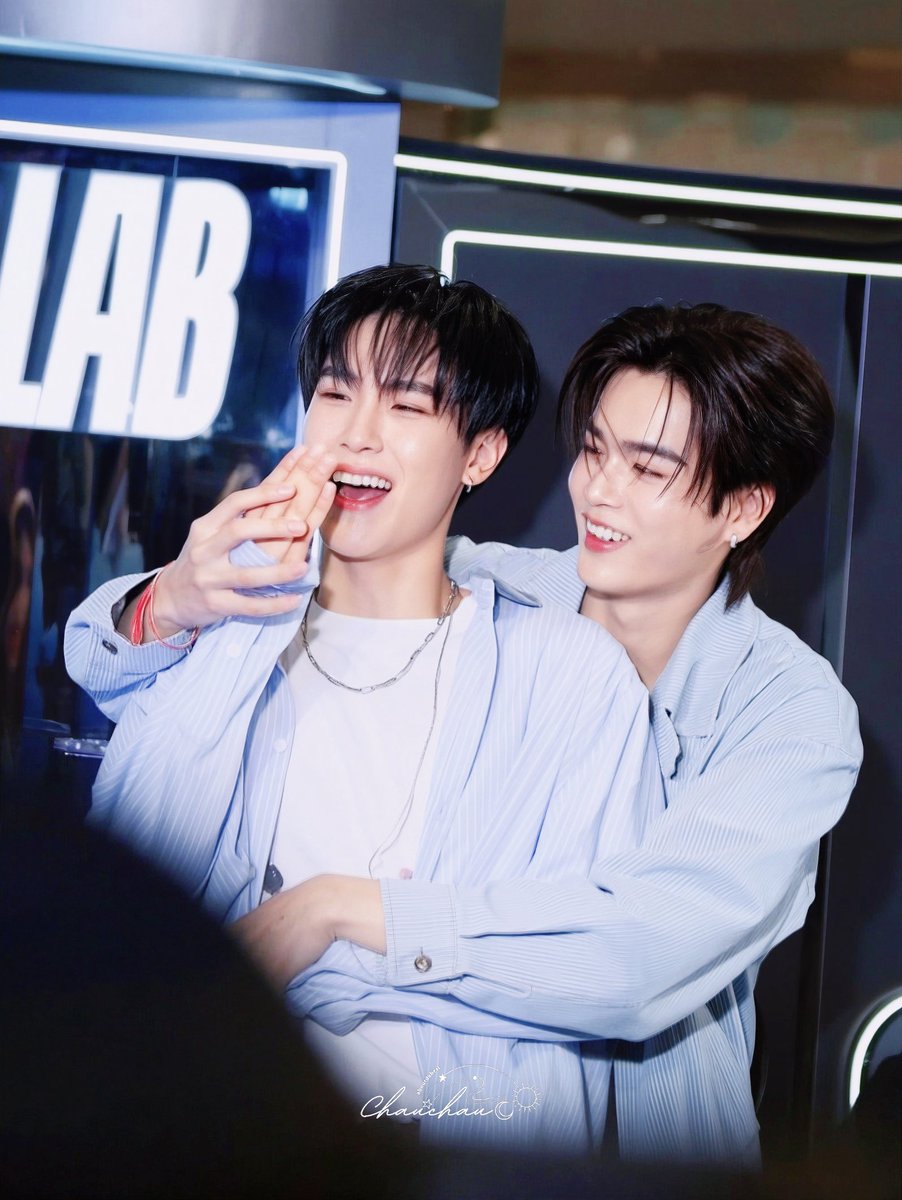 aboutdabest's tweet photo. < DAY-3 TILL #JuniorMarkConcert 💞>

Spreading the genius smile from @jnnrrs @Markjrtn every single day ٩(^‿^)۶ 💟

TIME TO COUNT DOWN!!!! SEE YOU TWO SOON ✨

#JuniorMark #junniorrs #markjrtn https://t.co/KjUDjG9MVR