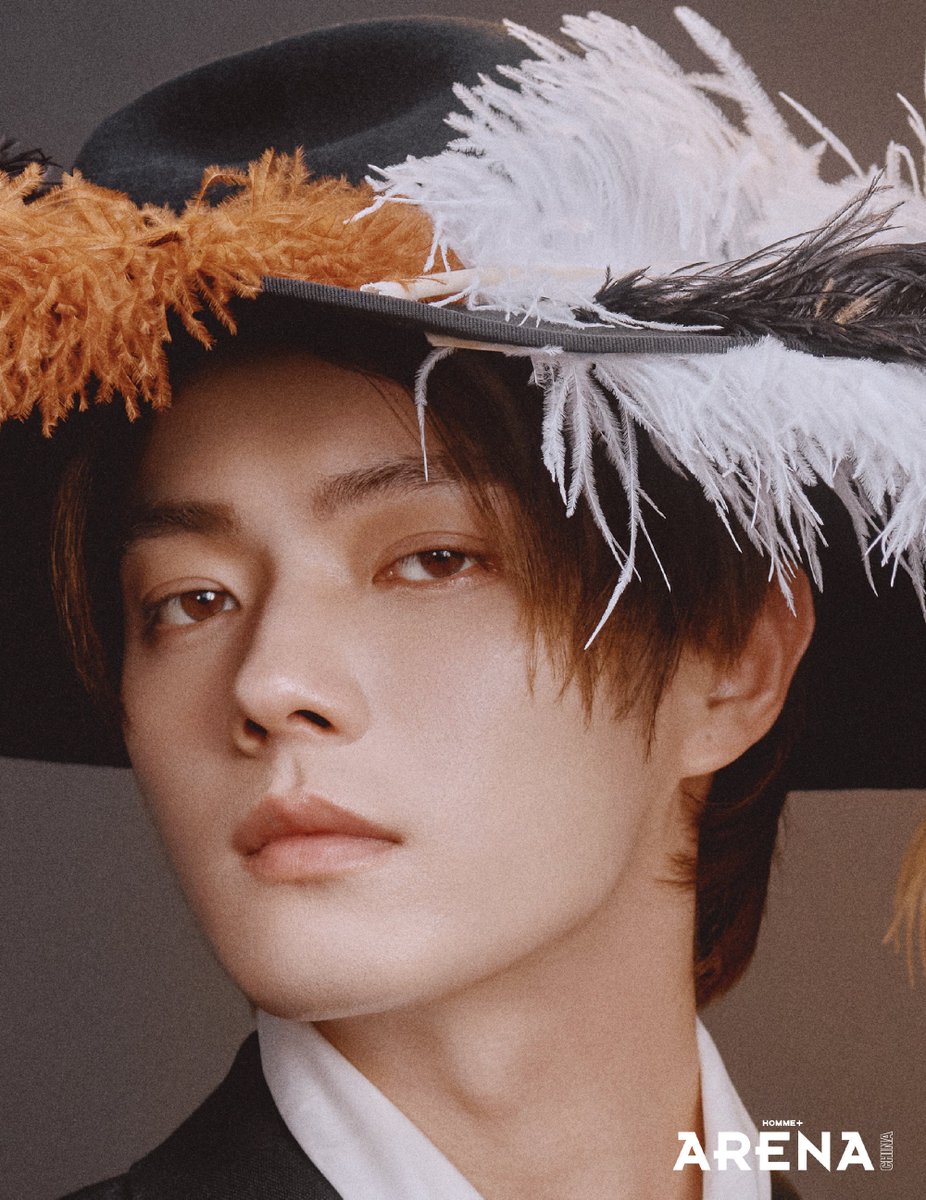 Xkfangirl88's tweet photo. 4/8/2026 ARENAHOMMEPLUSๆถๅฐ็ซๆๅบ weibo update
This year marks the *10th anniversary of Xu Kai's debut*. His journey hasn't always been smooth, but his willingness to push beyond his comfort zone has ultimately paid off.
His portrayal of #ChenHui in the drama #ๆนๅๅ
ซ็พ็ฑณ completely shattered the public's image of him as merely a refined, handsome costume-drama actor.
It was also the first time he fully took on a morally gray villainous role, and, as Xu Kai himself admitted, "It was incredibly satisfying to play."
1/3
