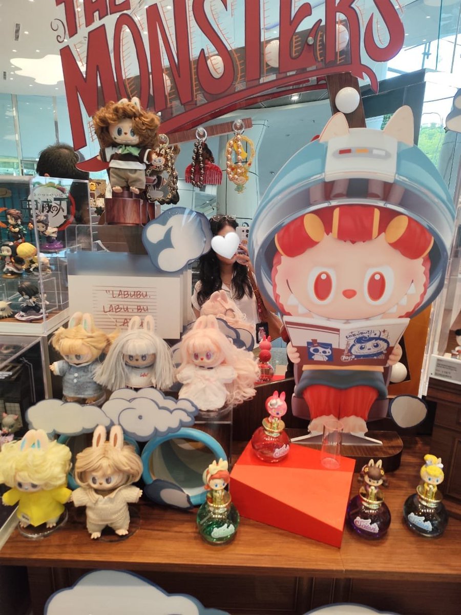 bonnethead_'s tweet photo. mei's life outside twt (recently)

just exploring the area~ https://t.co/MMoB5O35aq