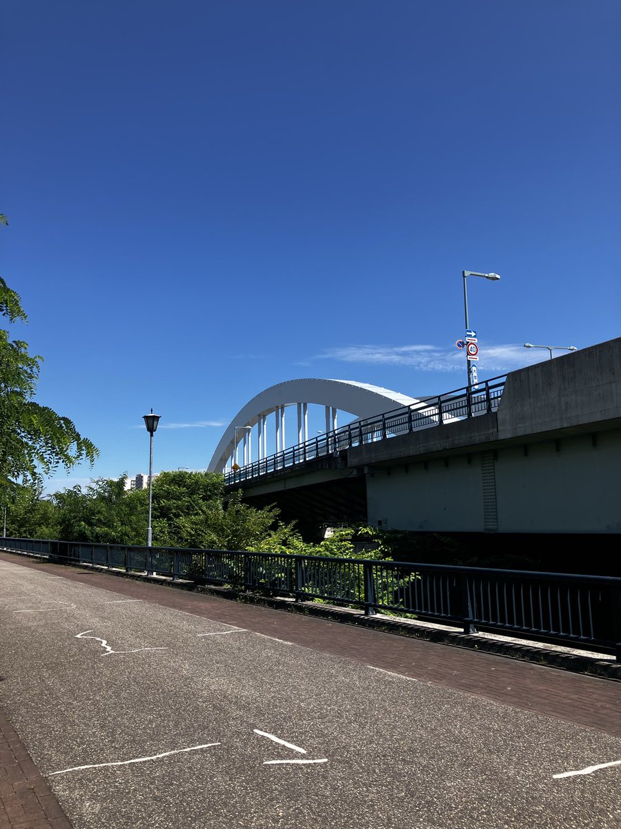 ms_itua's tweet photo. 今日は旭川を走ります
暑いので10kmくらい https://t.co/Vg9I0f2Y20